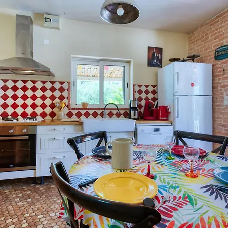 Poumeyrette - Nsm120 By Interhome